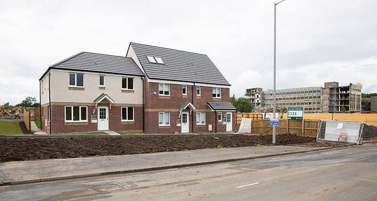 Homes being built on former Cowglen Hospital site 